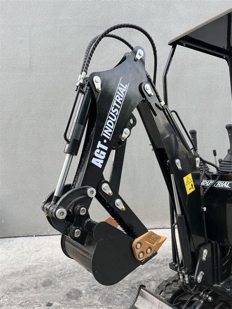 agt qs12r mini excavator|qh12 mini excavator specs.